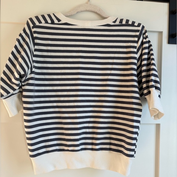 Evereve puff sleeve sweatshirt Size Small - Picture 3 of 3